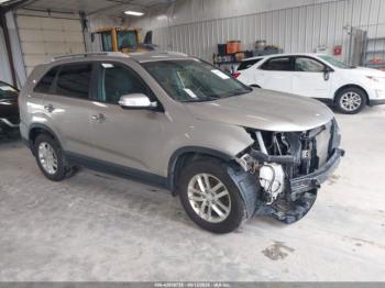  Salvage Kia Sorento