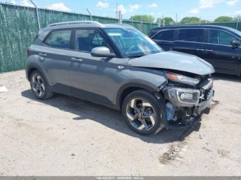  Salvage Hyundai VENUE