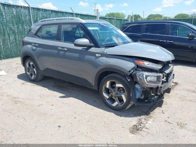  Salvage Hyundai VENUE