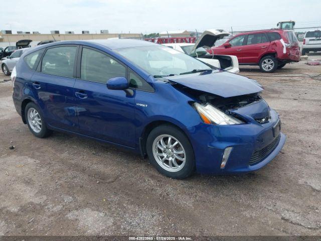  Salvage Toyota Prius v