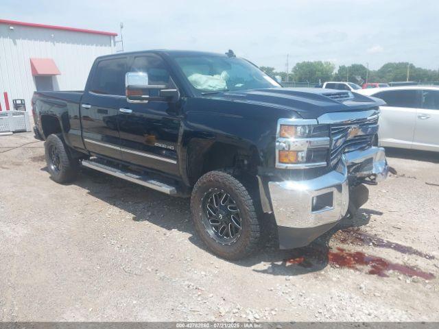  Salvage Chevrolet Silverado 2500
