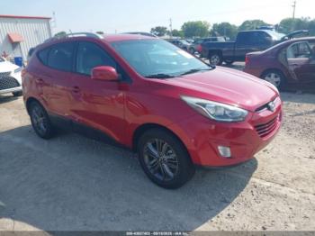  Salvage Hyundai TUCSON