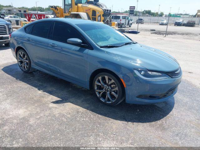  Salvage Chrysler 200