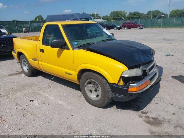  Salvage Chevrolet S-10
