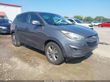  Salvage Hyundai TUCSON