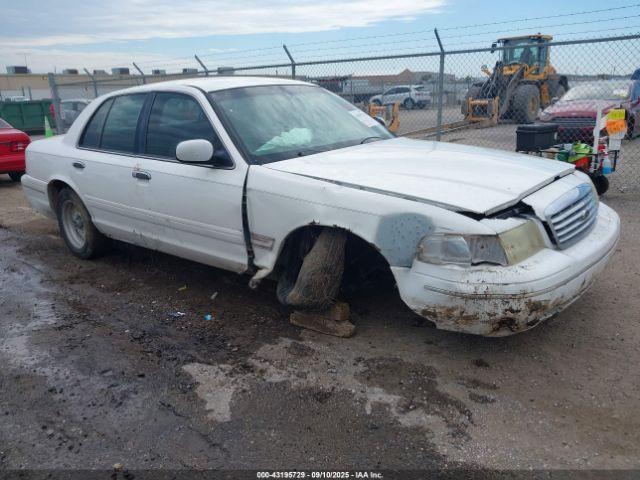  Salvage Ford Crown Victoria