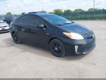  Salvage Toyota Prius