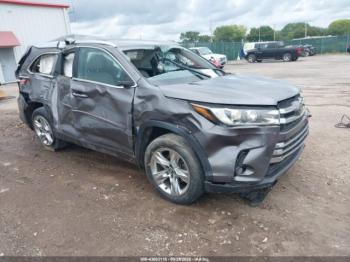  Salvage Toyota Highlander