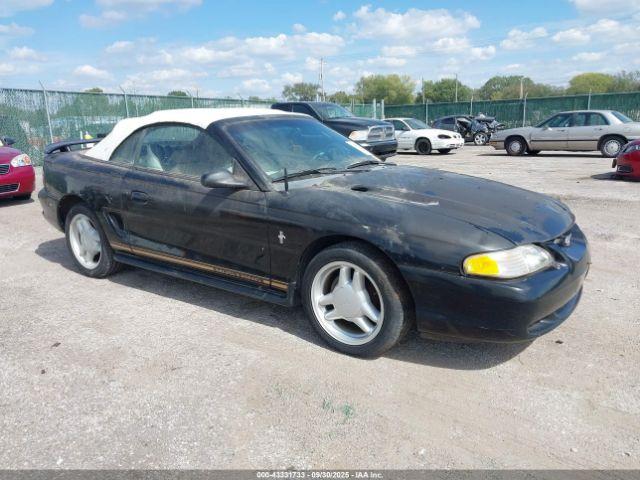  Salvage Ford Mustang