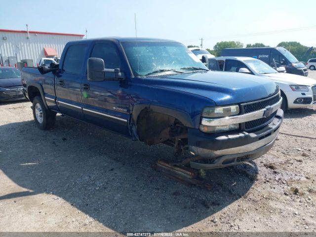  Salvage Chevrolet Silverado 2500
