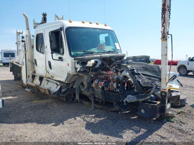  Salvage Freightliner 108sd