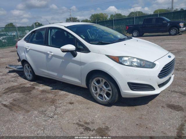  Salvage Ford Fiesta