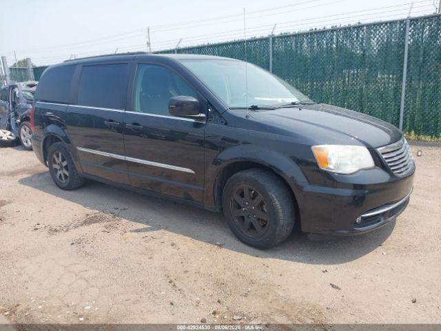  Salvage Chrysler Town & Country