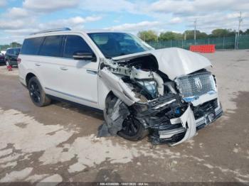  Salvage Lincoln Navigator