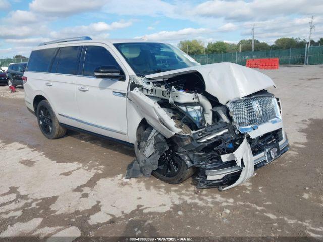  Salvage Lincoln Navigator
