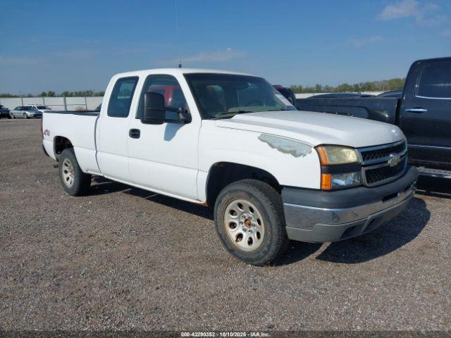  Salvage Chevrolet Silverado 1500