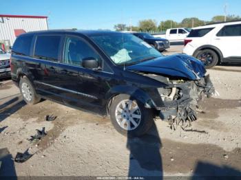  Salvage Chrysler Town & Country