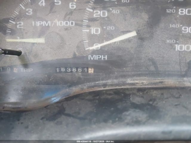 Chevrolet C3500 Chassis Image 2