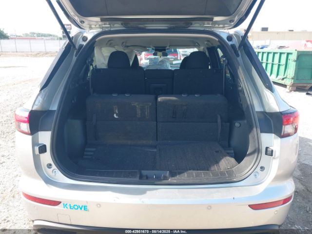 Mitsubishi Outlander Es 2.5 S-awc Image 12