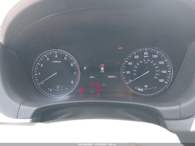 Hyundai Genesis 3.8 Image 8