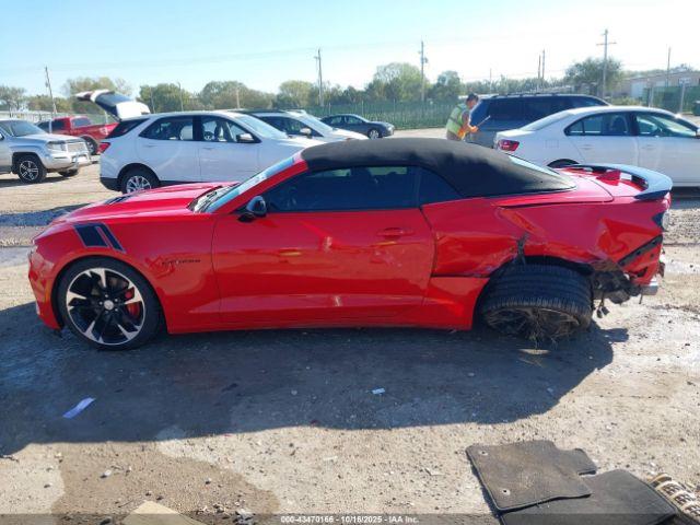 Chevrolet Camaro Rwd  2ss Image 16