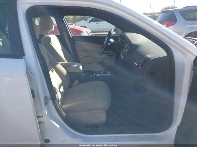 Dodge Charger Se Image 6