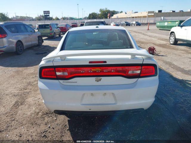 Dodge Charger Se Image 16