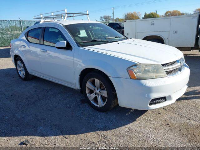  Salvage Dodge Avenger