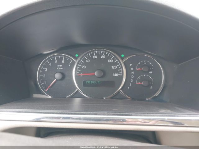 Buick LaCrosse Cx Image 5