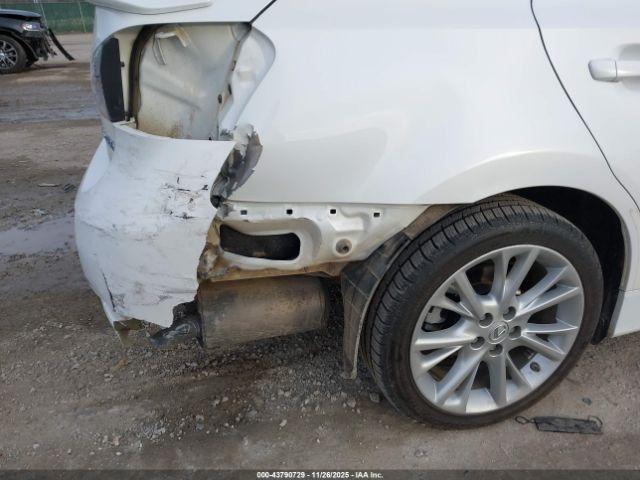 Lexus HS 250h Premium Image 5