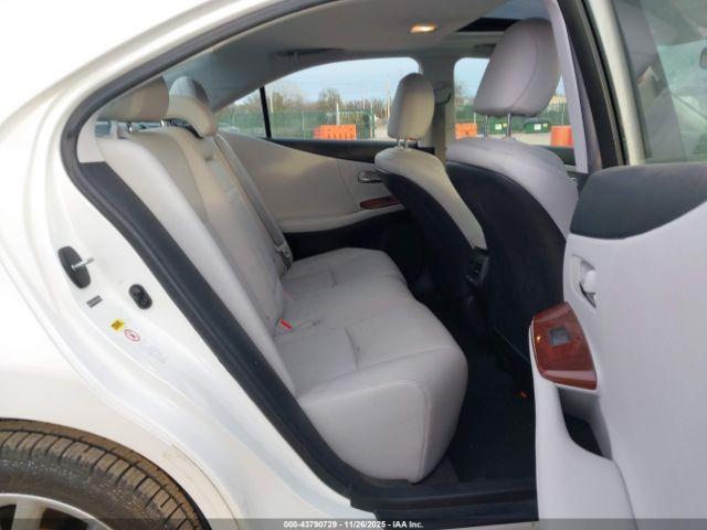 Lexus HS 250h Premium Image 11