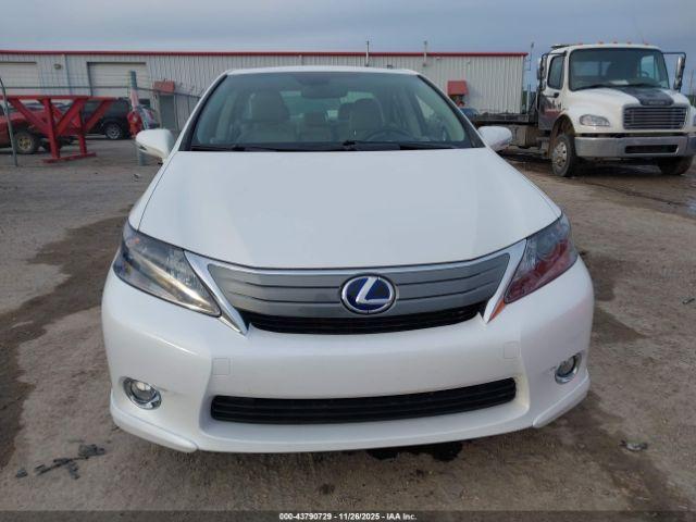 Lexus HS 250h Premium Image 10