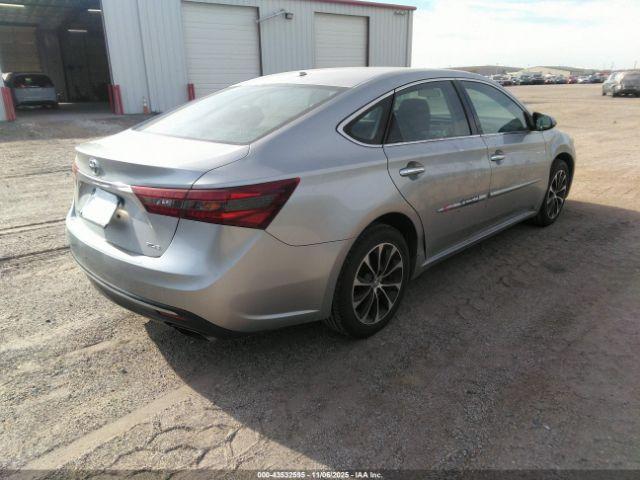 Toyota Avalon Xle Image 7