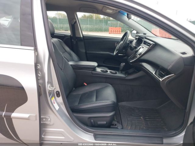 Toyota Avalon Xle Image 6