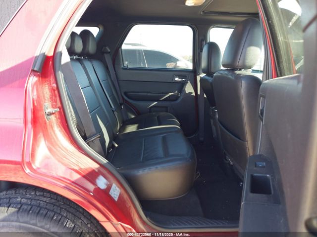 Ford Escape Limited Image 16