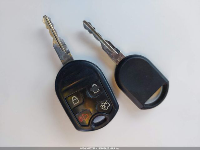 Ford Mustang V6 Image 12