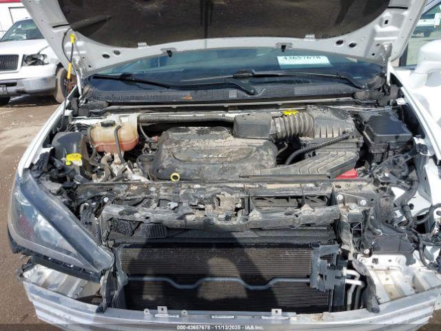 Chrysler Pacifica Touring-l Image 7