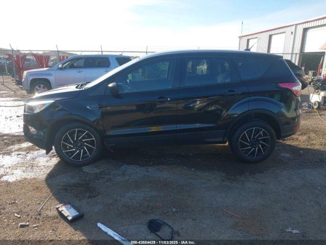 Ford Escape S Image 16