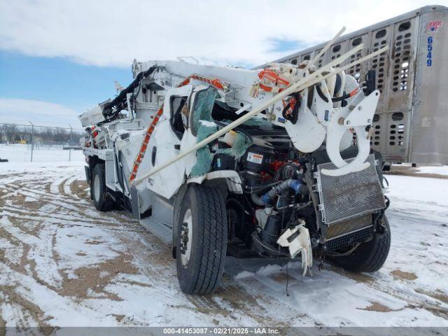  Salvage Freightliner M2