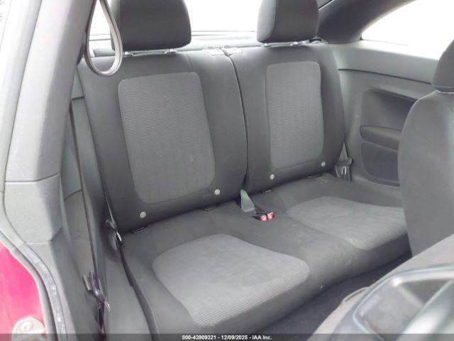 Volkswagen Beetle 2.5l Entry Image 2