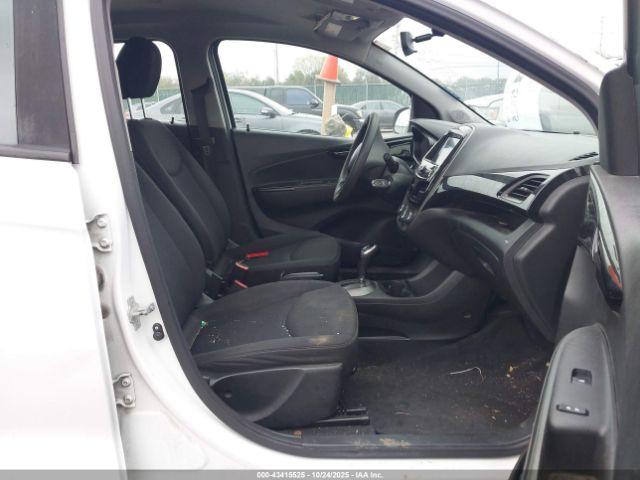 Chevrolet Spark Fwd 1lt Automatic Image 12