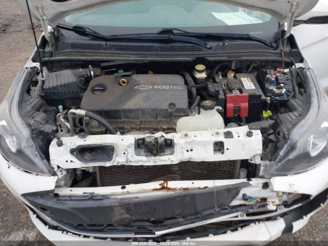 Chevrolet Spark Fwd 1lt Automatic Image 2