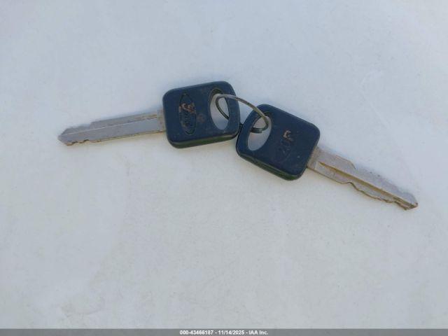 Ford Econoline E150 Van Image 3