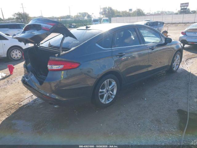Ford Fusion Se Image 4