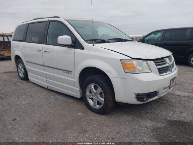  Salvage Dodge Grand Caravan