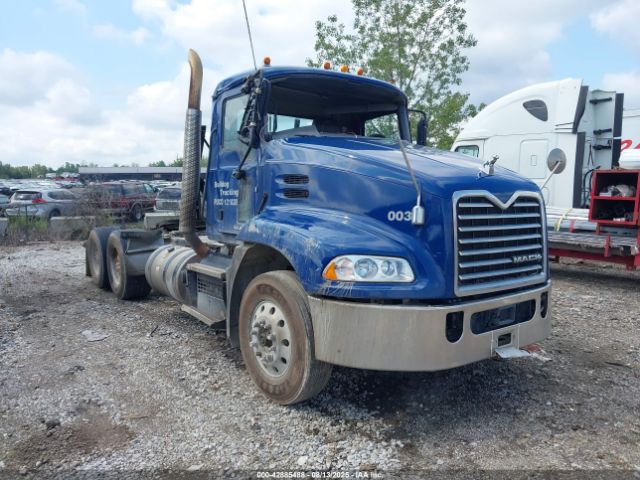 Mack Pinnacle Image 1