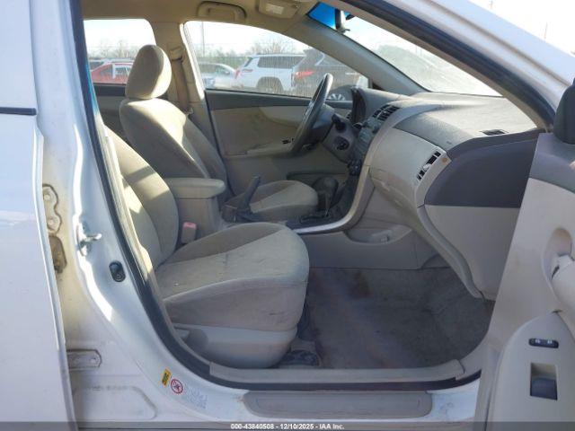 Toyota Corolla Le Image 6