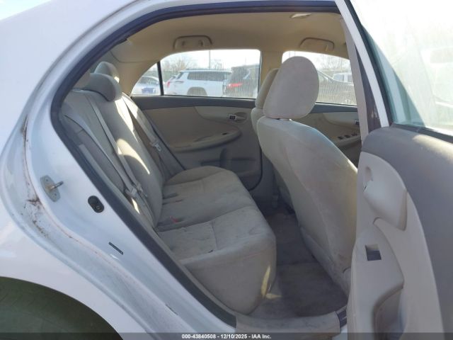 Toyota Corolla Le Image 8