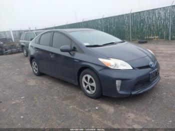  Salvage Toyota Prius