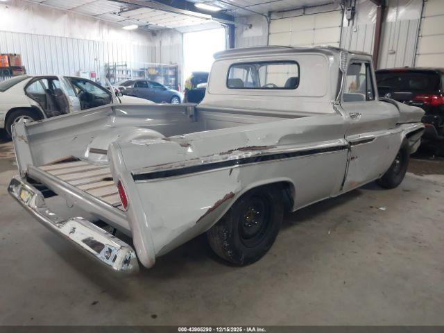 Chevrolet C10 Image 10